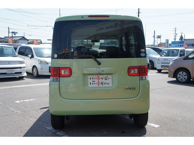 自動車保険もご相談ください。当店は三井住友海上、あいおいニッセイ同和損保の代理店です。保険担当が万一の際は連携を取って迅速にご対応致します。代車・レンタカーもご用意できますのでご安心ください。