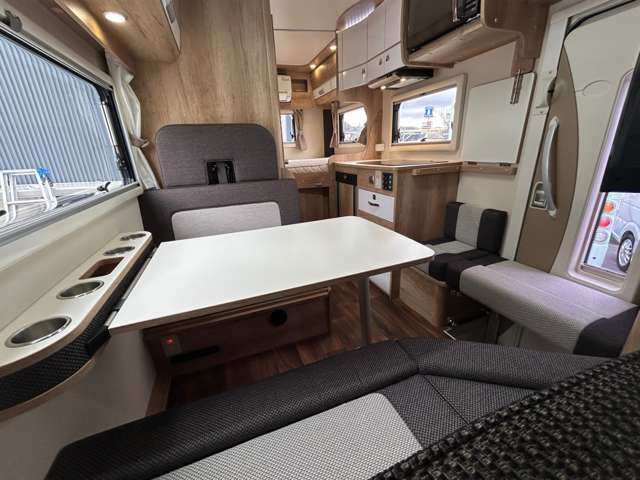 �������A�@�\���A�g�p�l���ǂ������Ă�����������������L�����s���O�J�[�ł�!