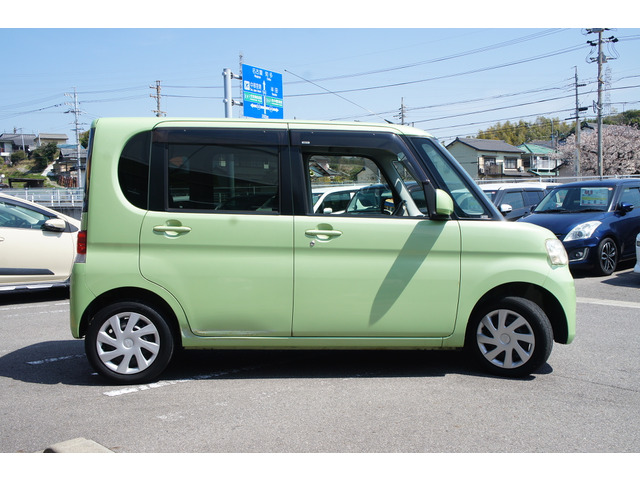 3ヶ月・3000kmの無料保証付きです。エンジン、ミッション等の修理の際に金額が大きくなりがちな箇所も無料修理で安心です。最大3年までの有料保証も取り扱っております。