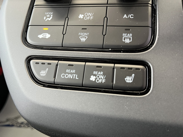 電動パーキングブレーキ搭載☆