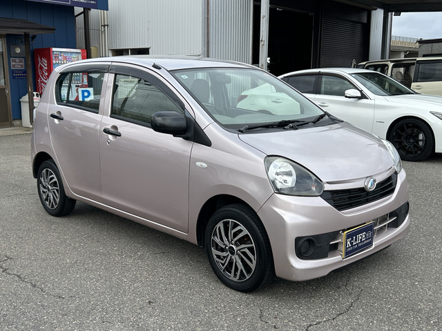 �y�x�����z���i�X�z���Ԃ������������܂��āA���ɗL�������܂��B�݌Ɏԗ��ɂȂ�܂��̂ŁA���񂲓s���̋X�������ɁA���ɗ��ĉ������B���X�\��������ƁA���ē����X���[�Y�ł��B