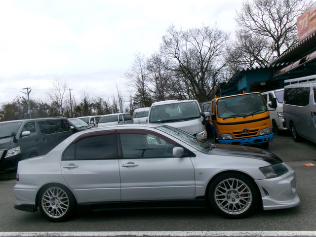 全国のオークションからいい車両のみを買い取り販売しております!!