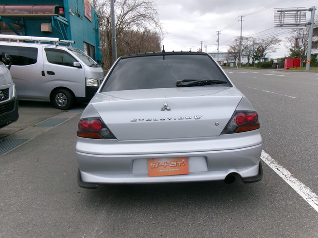 女性スタッフもいますのでお気軽にご相談ください♪