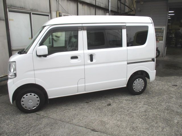 �d���i�[���h�A�~���[ �t���z�C���L���b�v