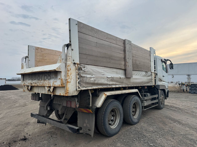 スーパーグレートダンプ