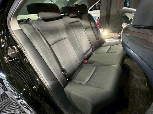 �y�Z�J���h�V�[�g�z �Z�J���h�V�[�g�͑�l��l������Ă��\���ȃX�y�[�X���m�ۂ���Ă���܂��B