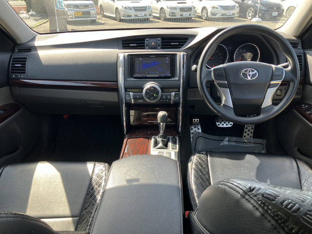 運転席&インパネ回り レギュラーガソリン仕様で経済的です。