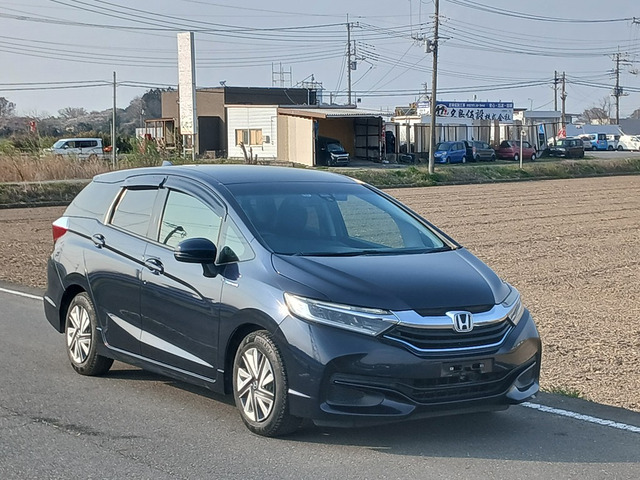 シャトル1.5 ハイブリッド X