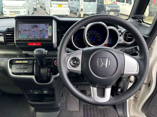 �����̎ԗ��ȊO�ɂ��u�ԑI�уh�b�g�R���v�ɂ������߂̒��ÎԂ��f�ڂ��Ă���܂��B