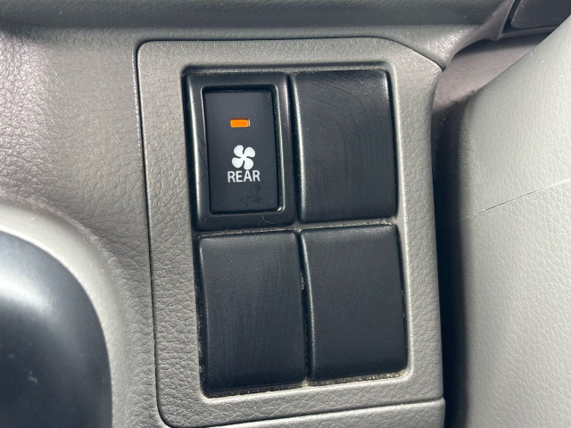 【REAR】搭載しております!