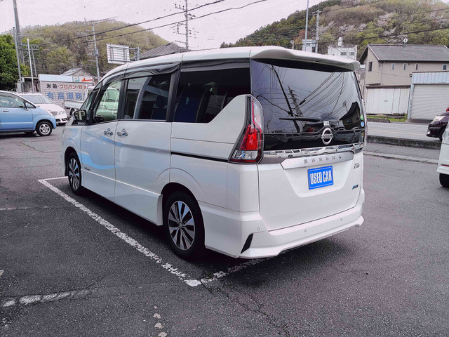 セレナ2.0 ハイウェイスター