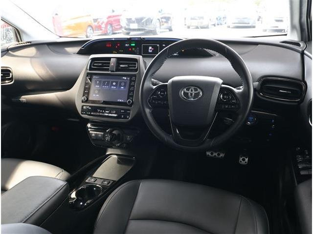 プリウス1.8 S ツーリングセレクション ブラックエディション