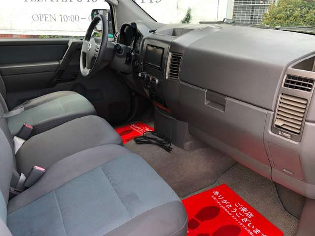 �����̓x���`�V�[�g��6�l���ł��B�R�����V�t�g!�J���b�c�F���ASD�i�r�Œn�f�W�Ή��EDVD�Đ��EBluetooth�I�[�f�B�I�EUSB�EAUX�Ή�!�L�[���X!ETC!