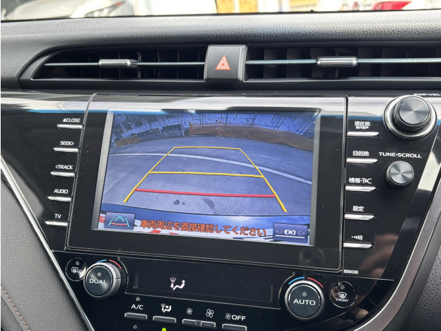 �o�b�N���j�^�[