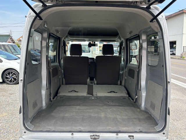 広々としたラゲッジルームは日常・レジャーに活躍する事間違いなし。