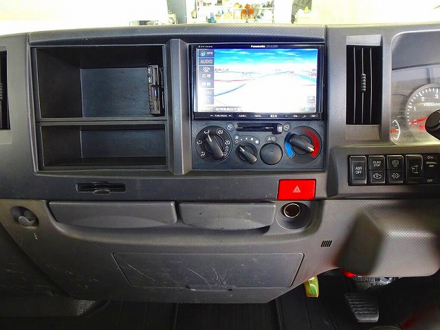 AC PS PW SRS ABS �L�[���X ���d�i�~���[ �ЊO�������[�i�r/�o�b�N�J�����A��/�����Z�OTV/CD(CN-E200D) ETC �o�b�N���j�^�[ �h�����R �^�[�{ �r�C�u���[�L �t���A6MT