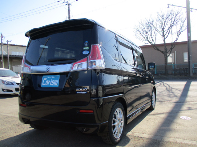 ���[�����S�̑��z�\���̂��Ԃł���