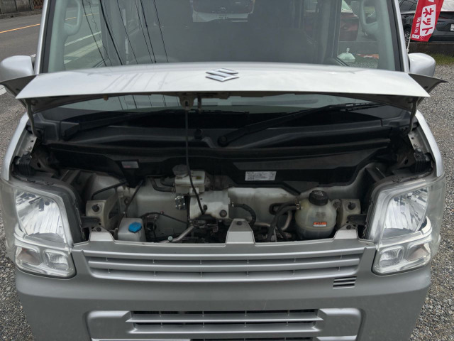 初年度登録より最長15年間、任意継続も可能なロングランサポートサービス【全国対応型保証取り扱い有り】を完備。遠方販売もお任せ下さい。日本全国どちらにでもお車の販売・ご納車が可能でございます。