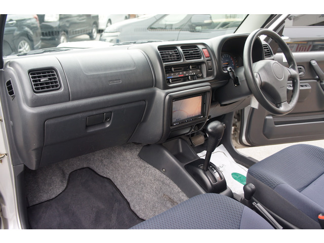 �卂�X�͌y�����Ԃ����C���Ɏ�舵���Ă���܂����A�{�X�ł̓R���p�N�g�J�[����~�j�o���A�A���Ԃ܂Ŏ�舵���Ă���܂��B�O���[�v�S�X�ŏ펞�݌�180��ȏ��葵���Ă���܂��B���I�d��������Ă���܂�!