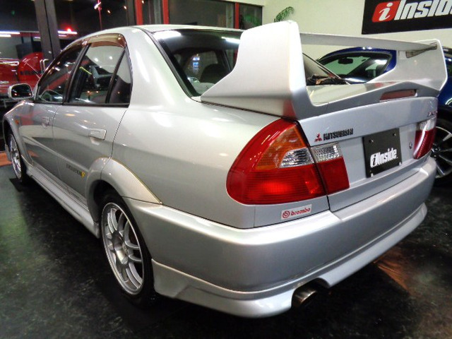 サテライトシルバーカラーGSREVO5専用フルエアロ&大型リアスポイラー&OZアルミホイール&LEDライト&大型FOGライト&追加メーター&ターボタイマー&ETC他装備充実車です
