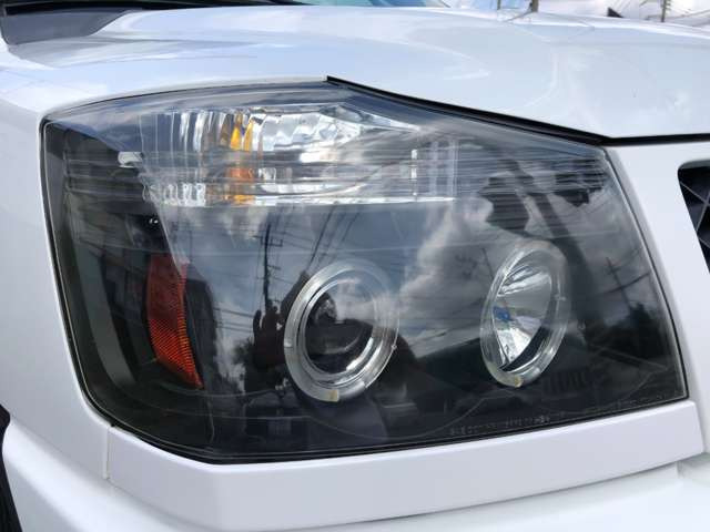 �ЊOLED�w�b�h���C�g���܂蓙���Ȃ��Y��ł��B