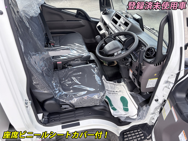 キャンターダンプ