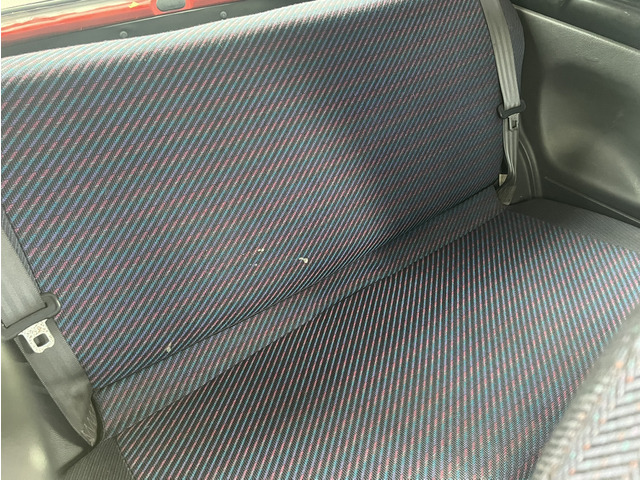 �Z�J���h�V�[�g�͍L���͖����ł����������܂��B��Ԃ͔N�������Ȃ̂ł߂��Ⴍ�����Y��Ȃ킯�ł͂������܂���B�C�ɂȂ���͌��Ԋm�F���҂����Ă���܂��B