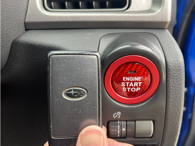 �֗��ȃL�[���X�A�N�Z�X&�v�b�V���X�^�[�g����������Ă���܂��B�����ԓ��ɂ���΃{�^����ŃG���W���̎n�����\�ł��B�g���Ă݂�ƂȂ��Ȃ��֗��ȋ@�\�ł��B