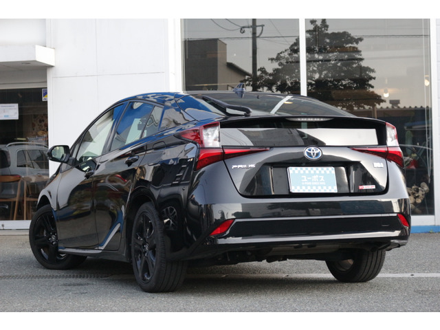 プリウス1.8 S ツーリングセレクション ブラックエディション