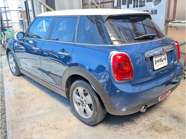 �t�����g�}�X�N�����ł͂Ȃ����A�r���[��MINI�炵���B�ꖳ��̃f�U�C�����l�C�̃|�C���g�ł���