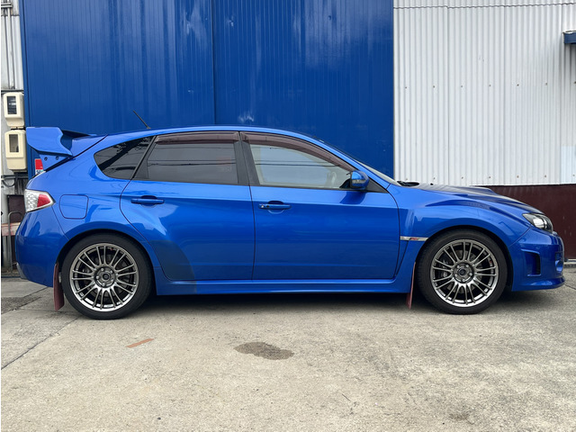 �����͎ЊO�̎ԍ�������������Ă���܂��B����ȂɃ��[�_�E���͂���Ă���܂���̂Ŏԍ����C�ɂ�������蒸���܂��B���X�����[�x�[�X�Ȃ̂ł���Ȃɉ����Ȃ��Ă������������ł��B