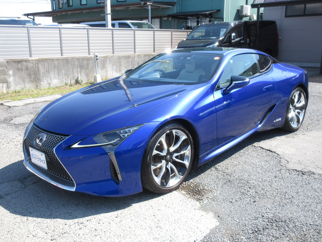 LC500h ストラクチュラルブルー