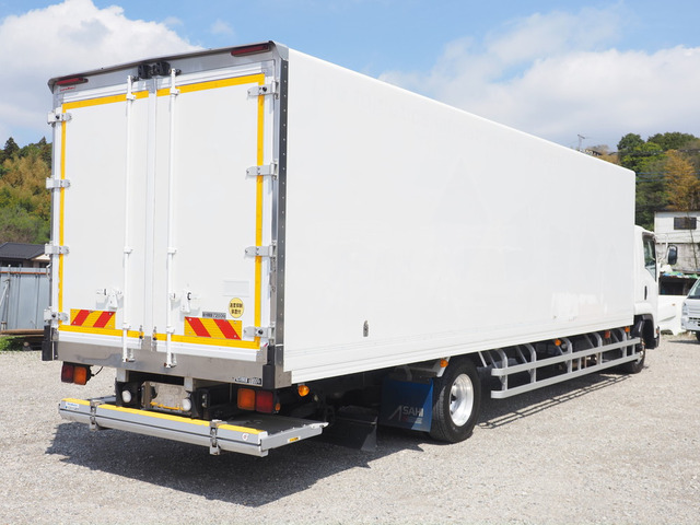 フォワード冷凍車