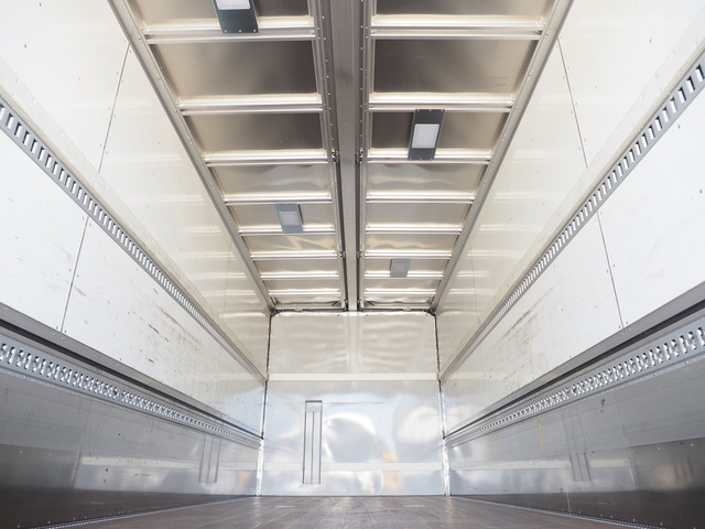 フォワードウィング