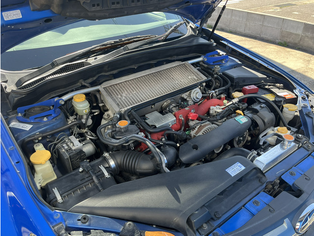 �G���W�����[���̓m�[�}�����ێ�����Ă���܂��B�ЊO�p�[�c�̓^���[�o�[��KOYO���̃��W�G�[�^�[���炢�ł��B�^�C�~���O�x���g�������ς݂Ȃ̂ň��S���Ă���蒸���܂��B