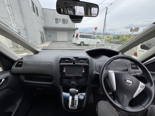 セレナ2.0 ハイウェイスター S-HYBRID