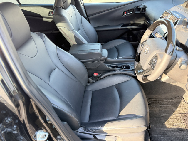 プリウス1.8 S ツーリングセレクション