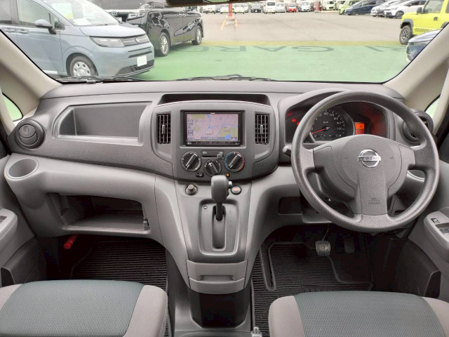 NV200バネットバン1.6 DX