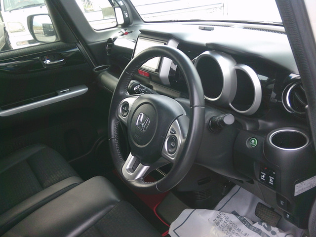 N-BOXカスタムG ターボ Lパッケージ