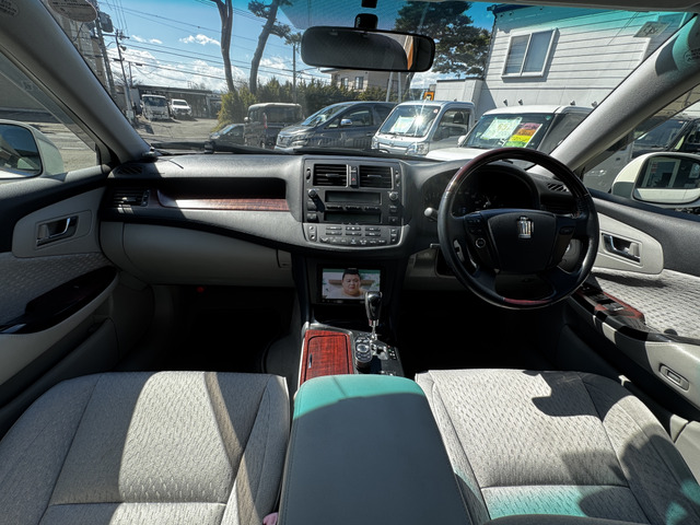 ��1��1�䒚�J�ɐ��|�����Ē����Ă���܂��B�����X�`�[�����A�������f�_���œO����������q�l�ɉ��K�ɂ��߂�������������悤�S�����Ă���܂���