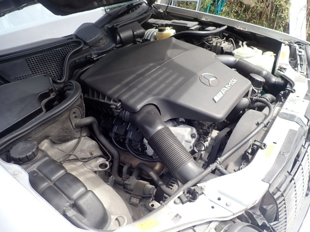 ���ڂ���Ă���̂́A�ϋv���̍����n���h���C�h�G���W��! &ldquo;HAND BUILT AMG ENGINE&rdquo;