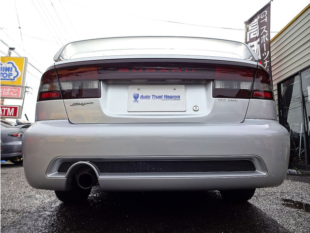 �����X��\�̌��������s�`�F�b�N���������荇�i���Ă��邻�̑���́A�܂��Ɂw��ȁx�̖��������������Ɓ�