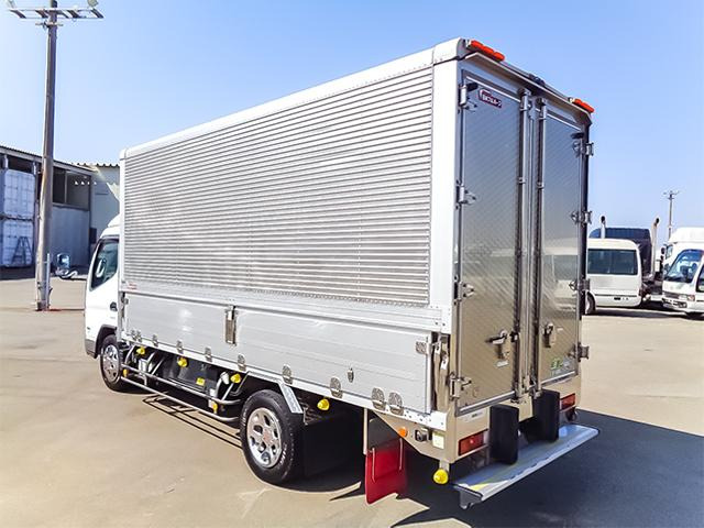 キャンターウィング