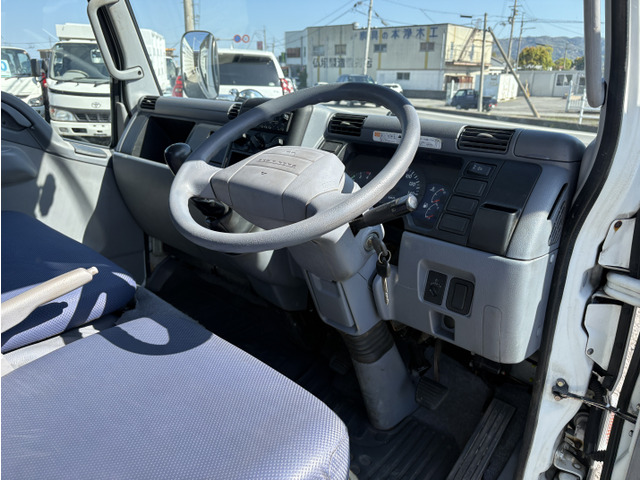 2970cc 2t 2�g�� ���{�f�B 5�� 5MT �f�B�[�[�� �ύ�2000Kg �p���[�E�C���h�E �ב����311&times;161 ���s32000K ���O���d�グ�ς�