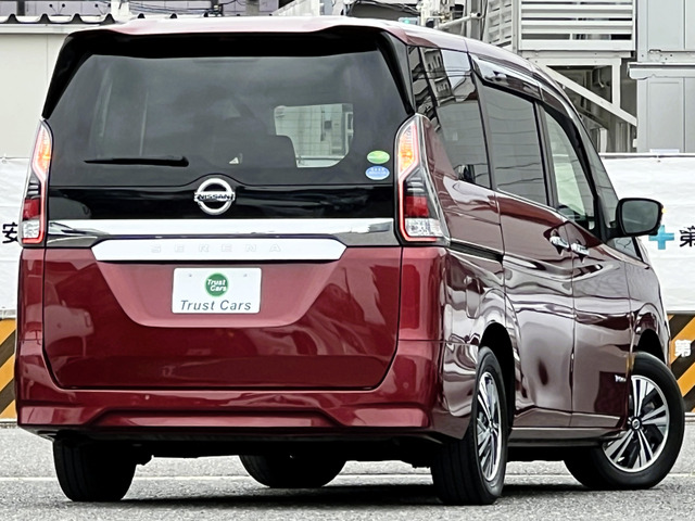 セレナ1.2 e-POWER XV