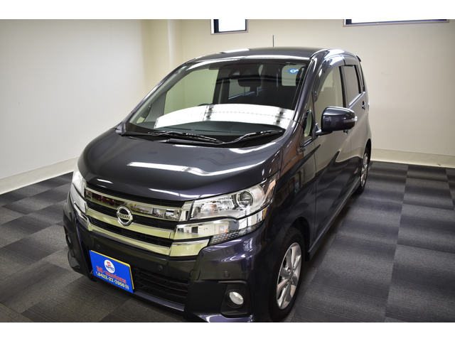 ���Ђ̍݌Ɏԗ��͎���\�ł��B���w�������Y�݂̂��q�l�͐�����S�n�A���񂵂̂��₷���A���_�̈Ⴂ�Ȃǂ�̌����Ă݂Ă��������B(1���Ԍ��̂Ȃ��ԗ��͕~�n������ƂȂ�܂�)