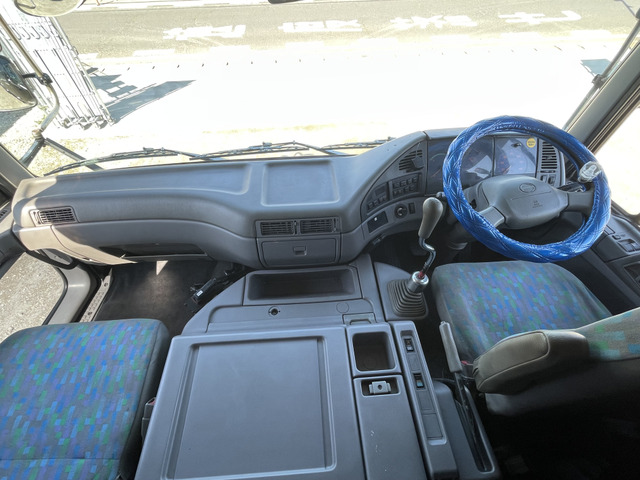 プロフィアダンプ