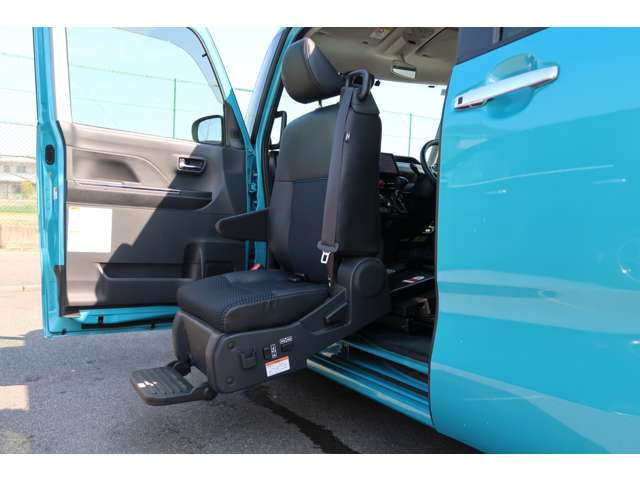 タントカスタムフレンドシップ ウェルカムシートリフト RS