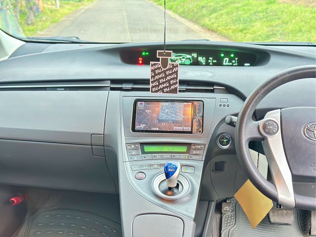 トヨタ プリウス 1.8 S ツーリングセレクション ナビ/ETC 45.0万円