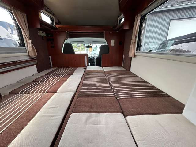 �_�C�l�b�g���ȒP�Ƀx�b�h�W�J�\�ł�!���@��188cm&times;180cm�ƂȂ��Ă���܂�!